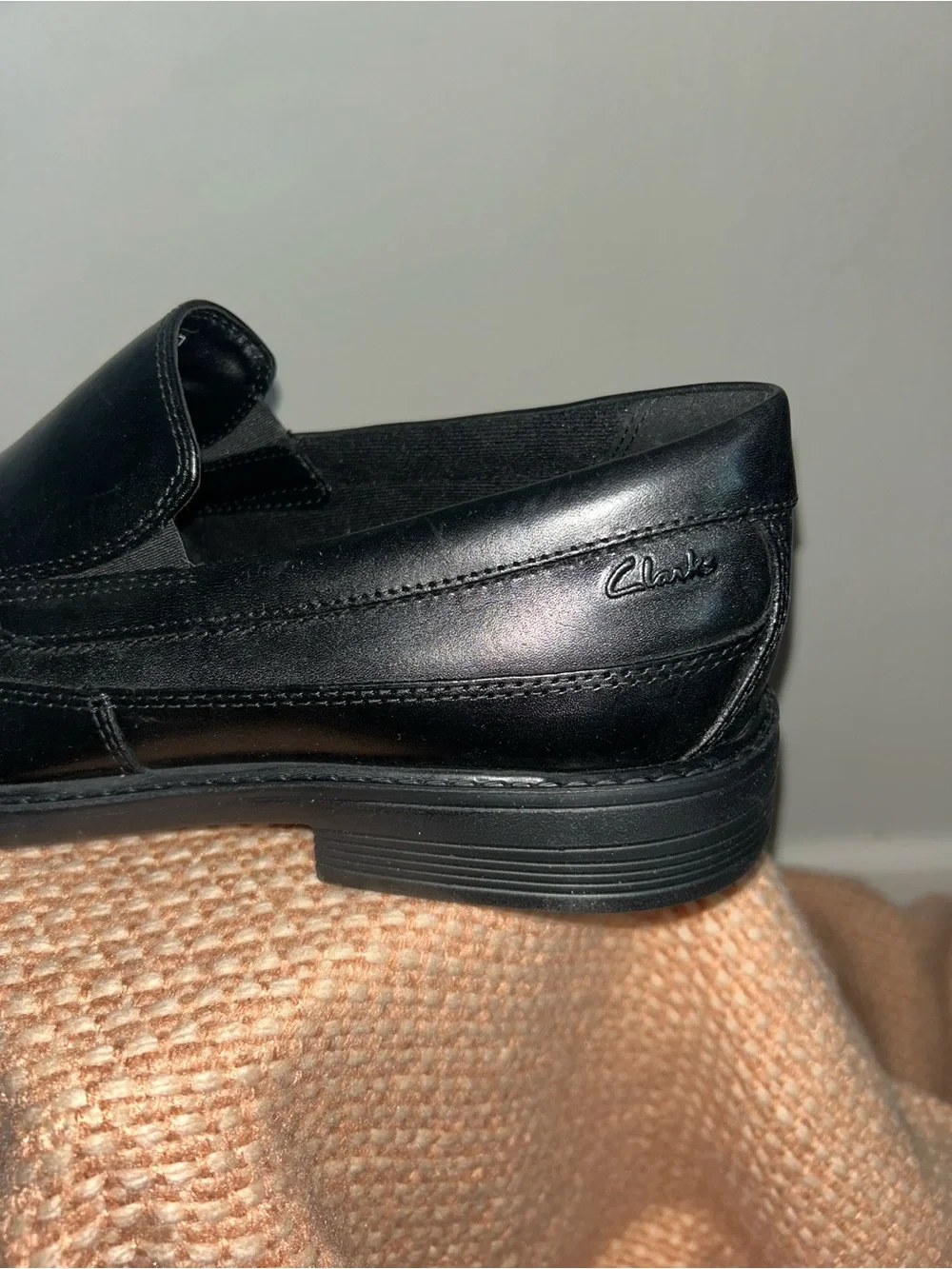 NEW Clarks Men's Cosgrove Free Black Leather Slip Ons Sz 10